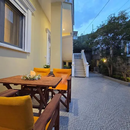 Apartman Alexandros *