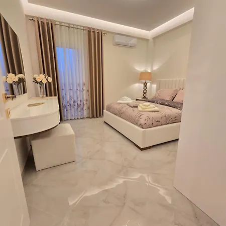 Alexandros Apartman *
