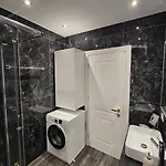 Alexandros Apartament *